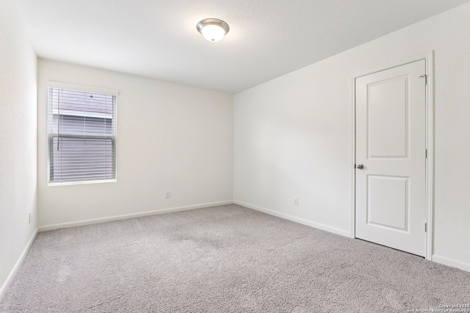 5621 Pearl Meadow Converse TX 78109
