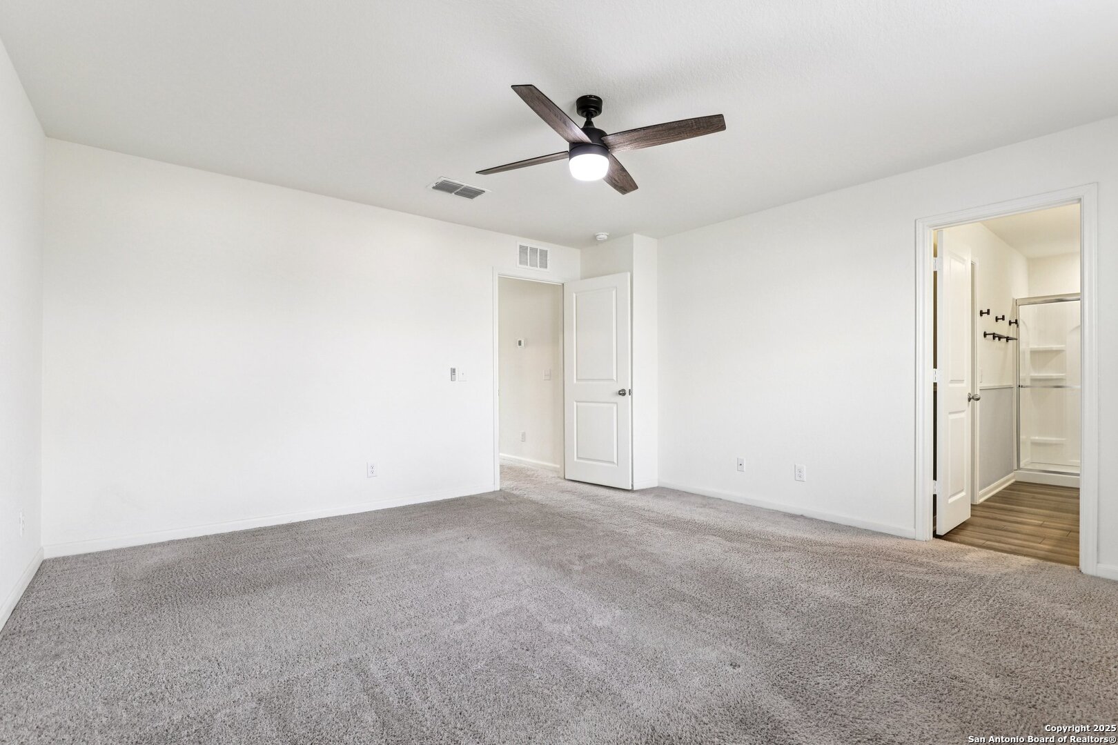 5621 Pearl Meadow Converse TX 78109