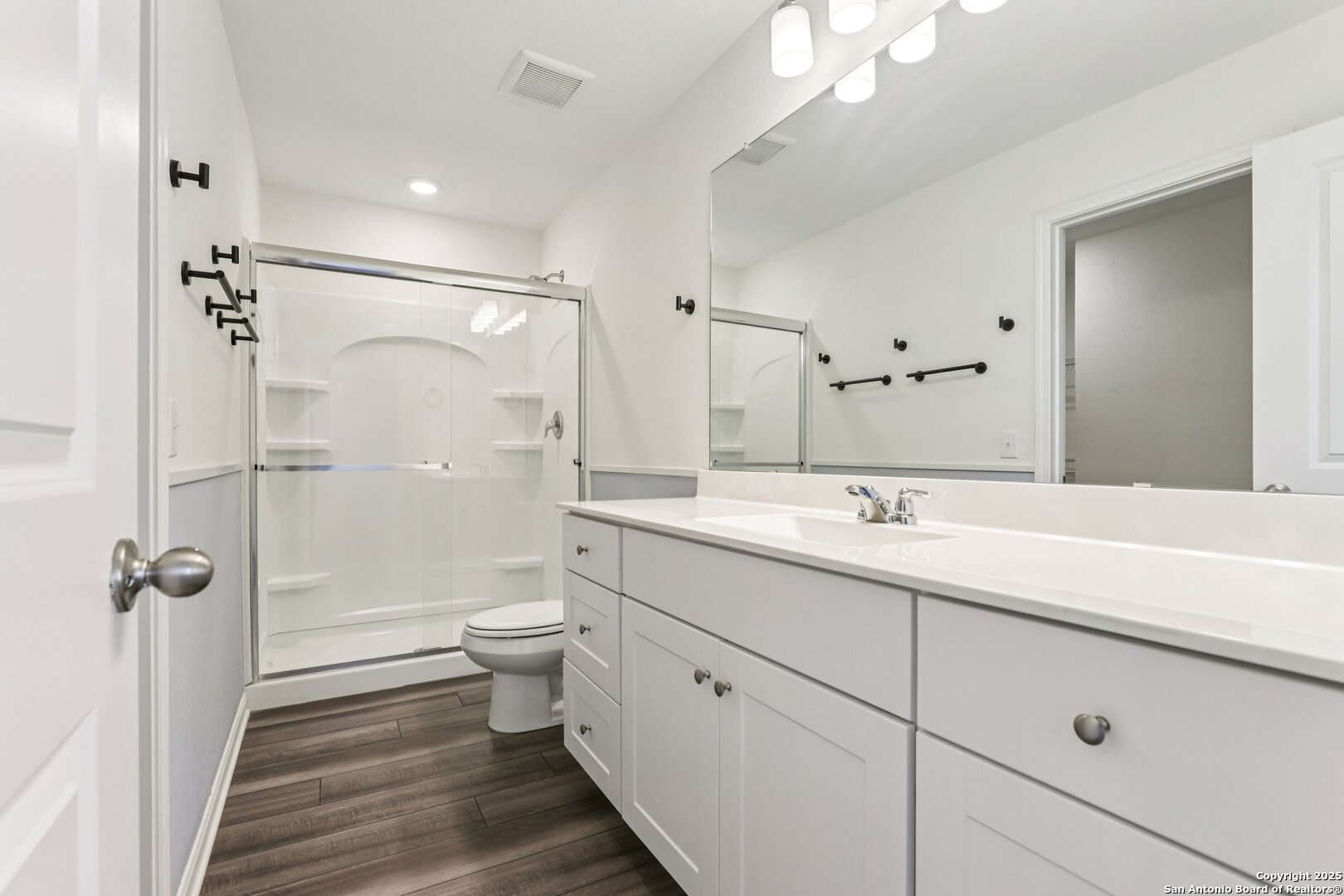 5621 Pearl Meadow Converse TX 78109