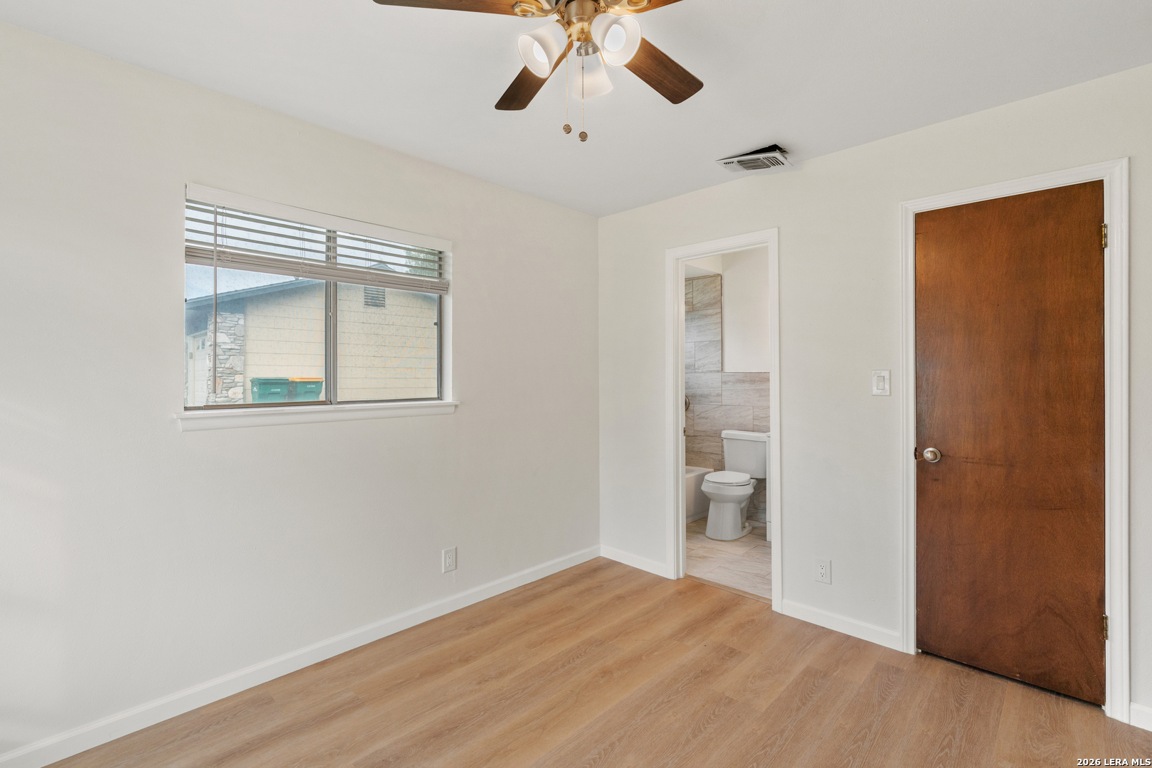 212 Avenue F Converse TX 78109