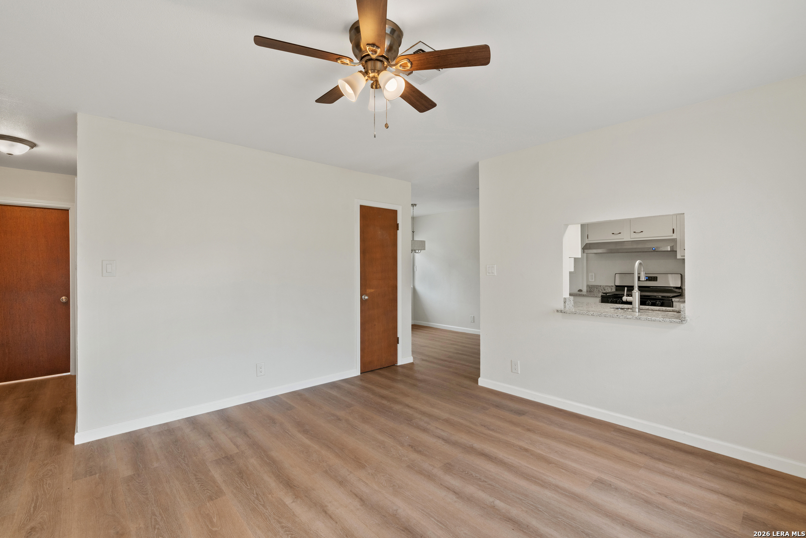 212 Avenue F Converse TX 78109