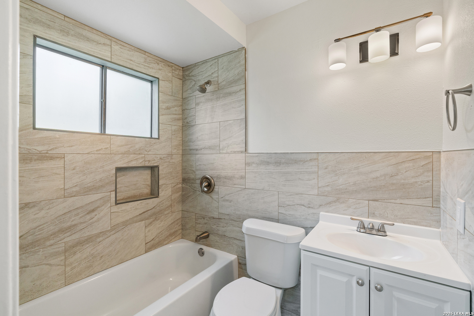 212 Avenue F Converse TX 78109