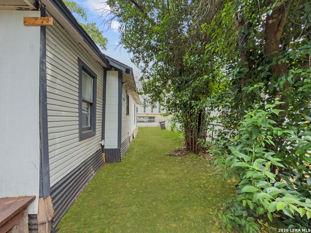 2407 San Fernando San Antonio TX 78207