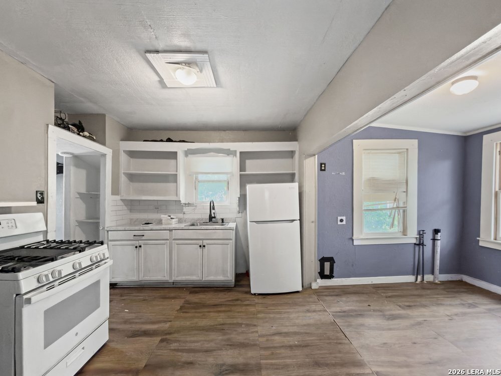 2407 San Fernando San Antonio TX 78207