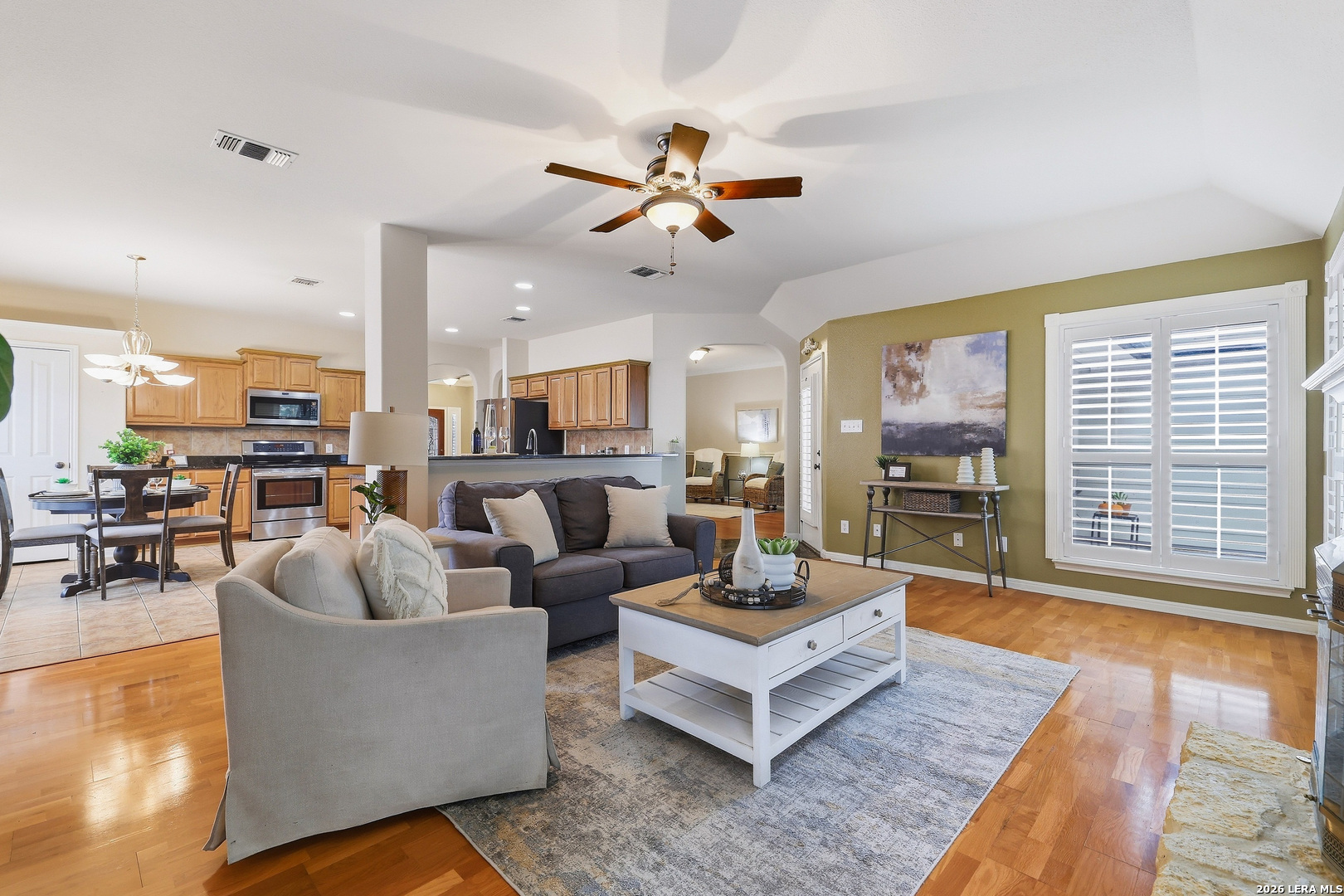 9216 Mccafferty Drive Helotes TX 78023