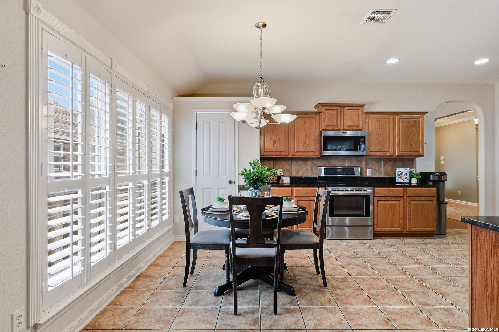 9216 Mccafferty Drive Helotes TX 78023