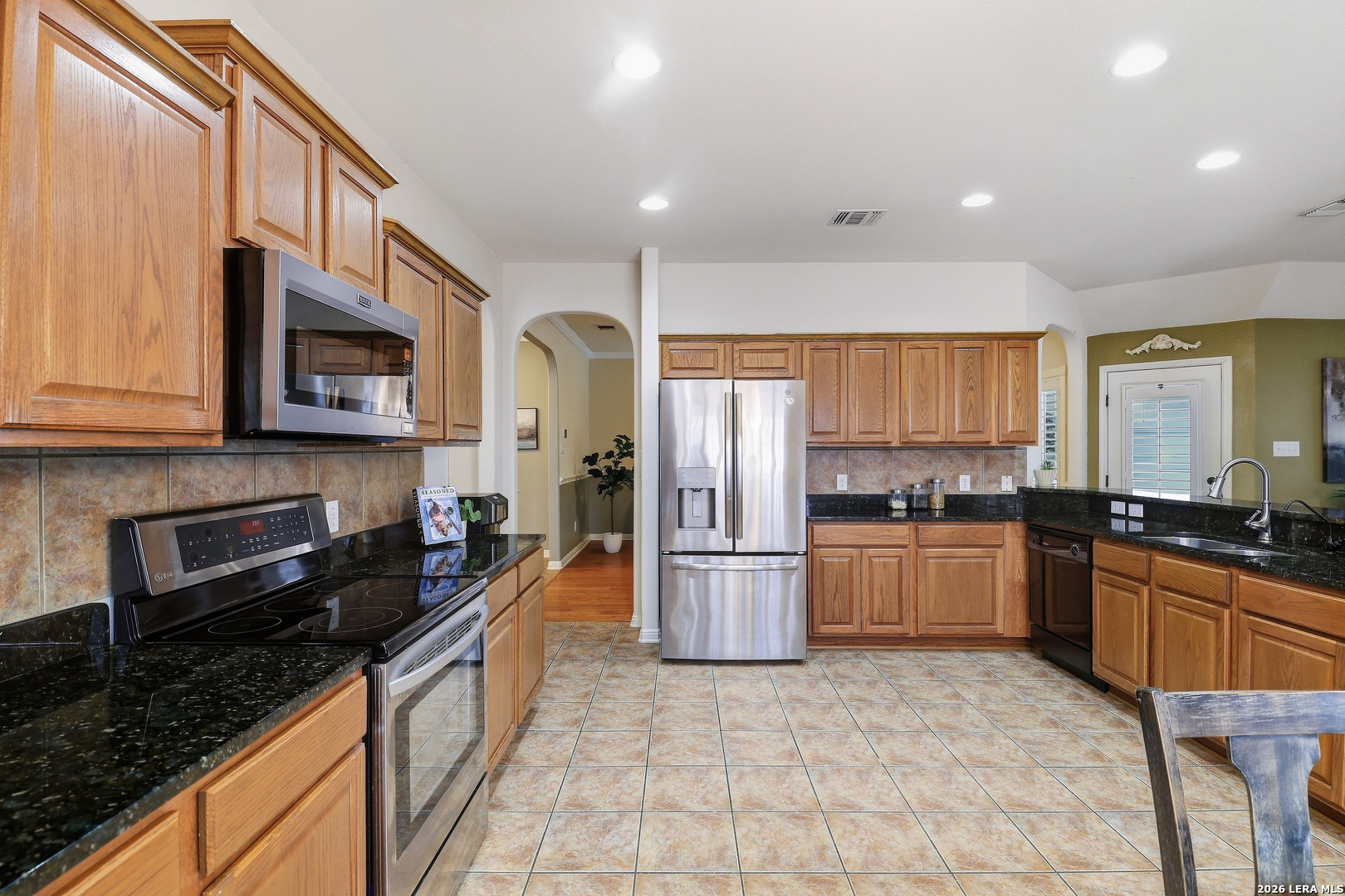 9216 Mccafferty Drive Helotes TX 78023