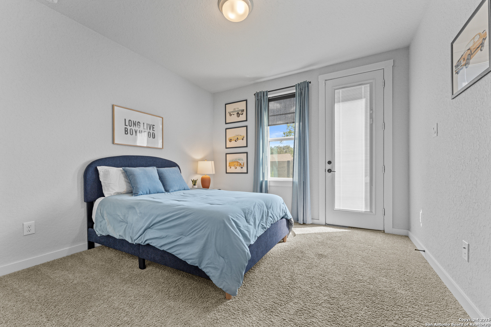 5843 Whitby Road #6 San Antonio TX 78240