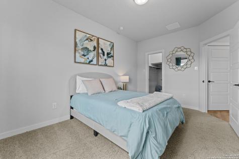 5843 Whitby Road #6 San Antonio TX 78240