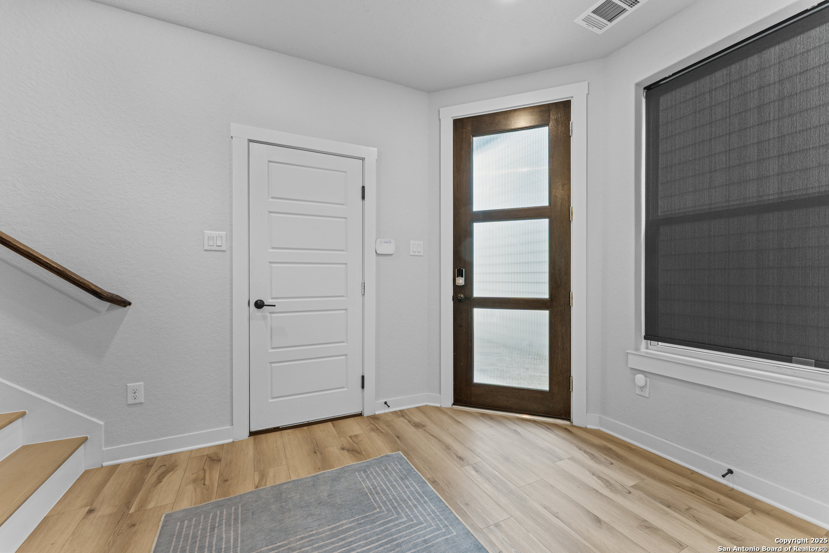 5843 Whitby Road #6 San Antonio TX 78240