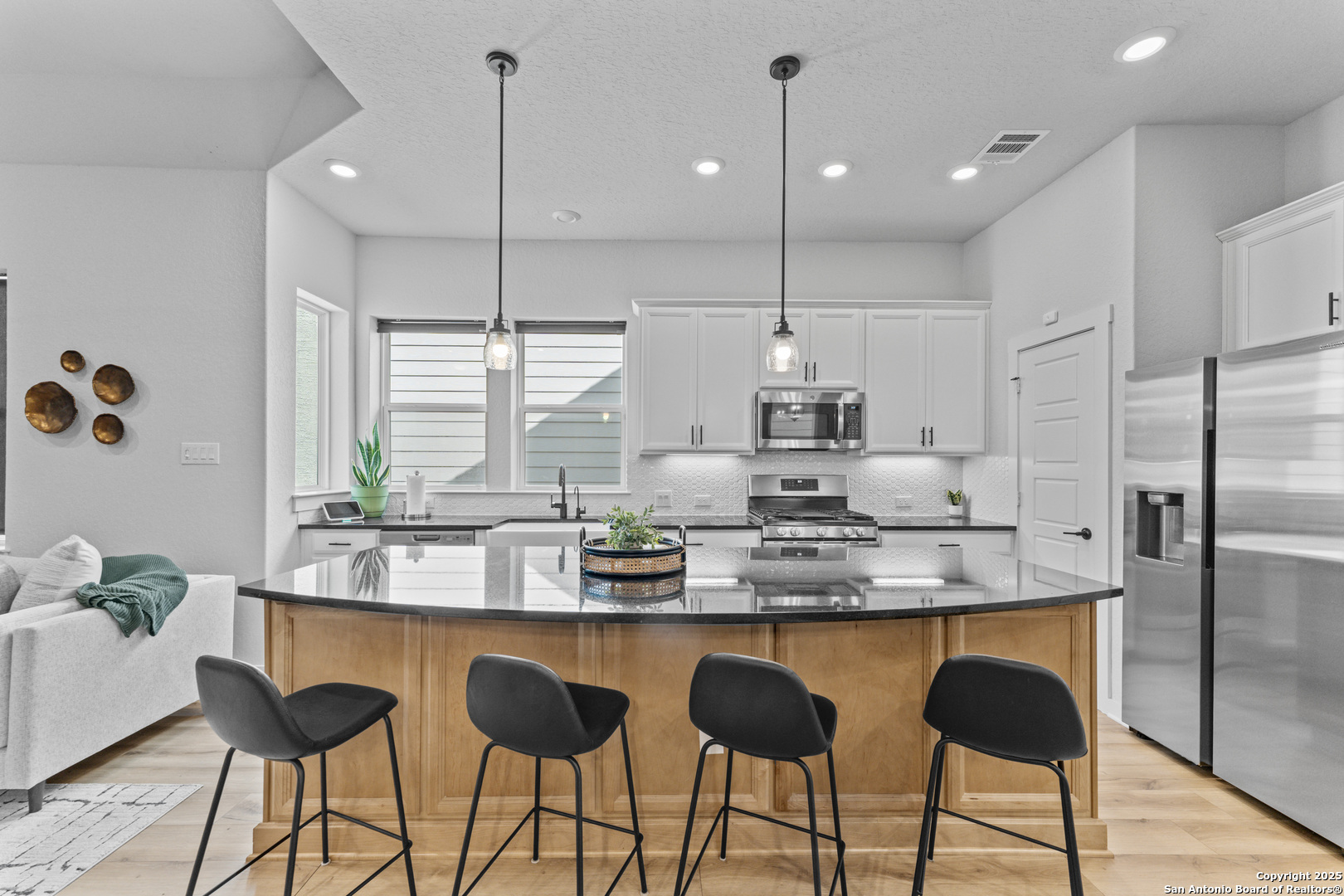 5843 Whitby Road #6 San Antonio TX 78240