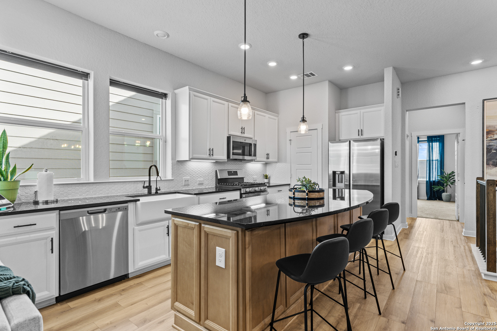 5843 Whitby Road #6 San Antonio TX 78240