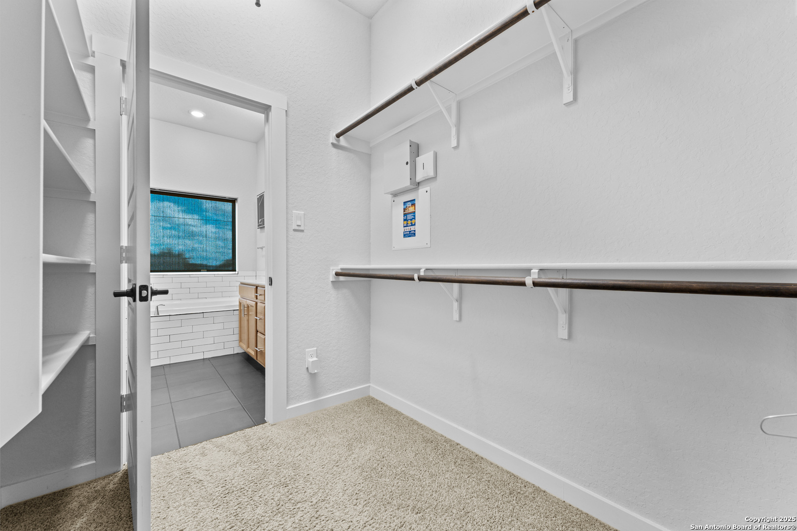 5843 Whitby Road #6 San Antonio TX 78240