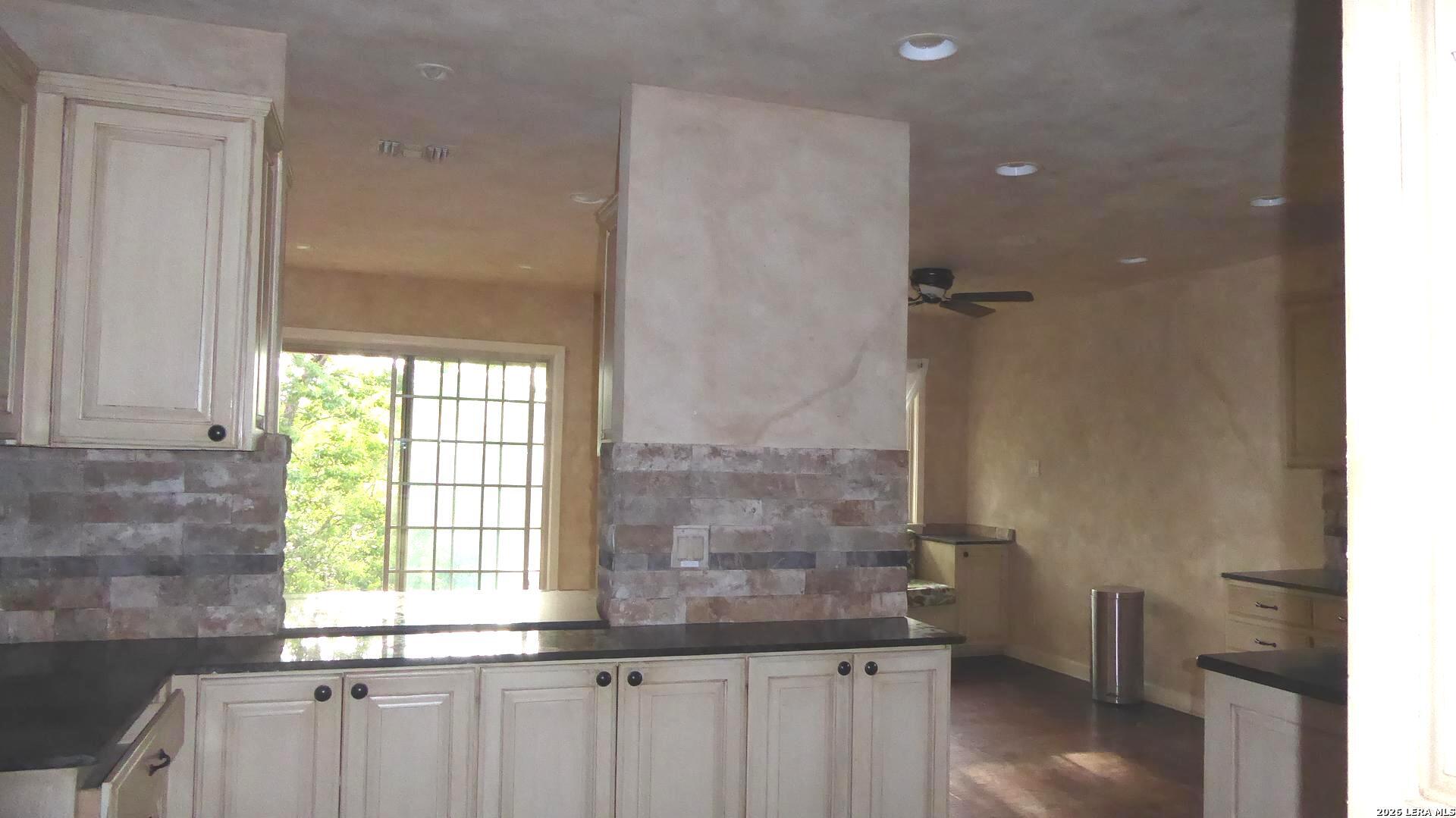 124 Harriet Drive San Antonio TX 78216