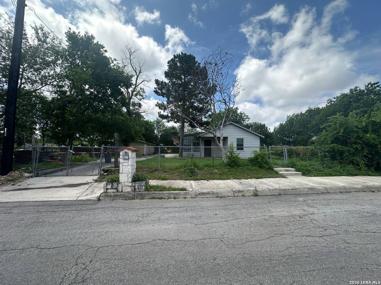 1408 W Gerald Avenue San Antonio TX 78211