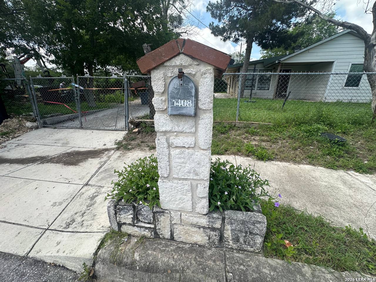 1408 W Gerald Avenue San Antonio TX 78211