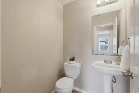 818 Three Wood Way San Antonio TX 78221