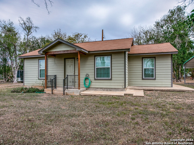 204 County Road 4612 Castroville TX 78009
