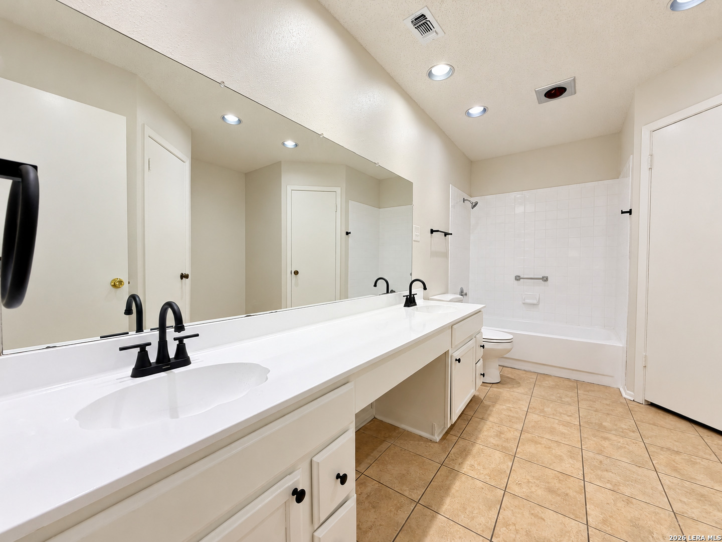 5119 Anacacho Street San Antonio TX 78217