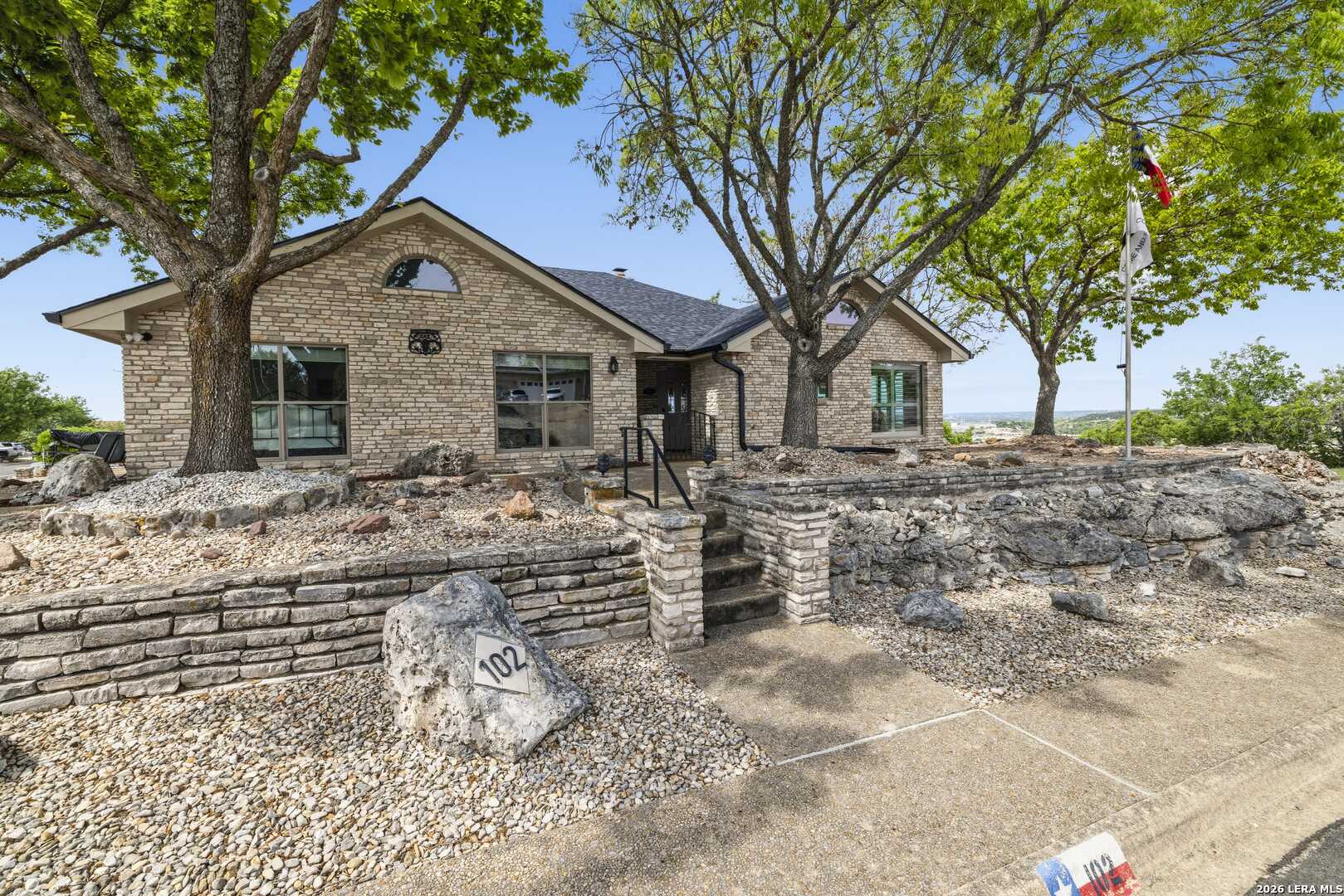 102 Mesa Del Sol Kerrville TX 78028