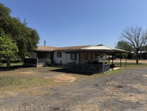 606 N Main Street Cotulla TX 78014