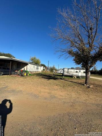 606 N Main Street Cotulla TX 78014