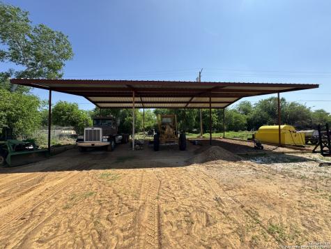 606 N Main Street Cotulla TX 78014
