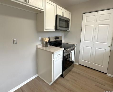 109 N 1st Street Somerset TX 78069