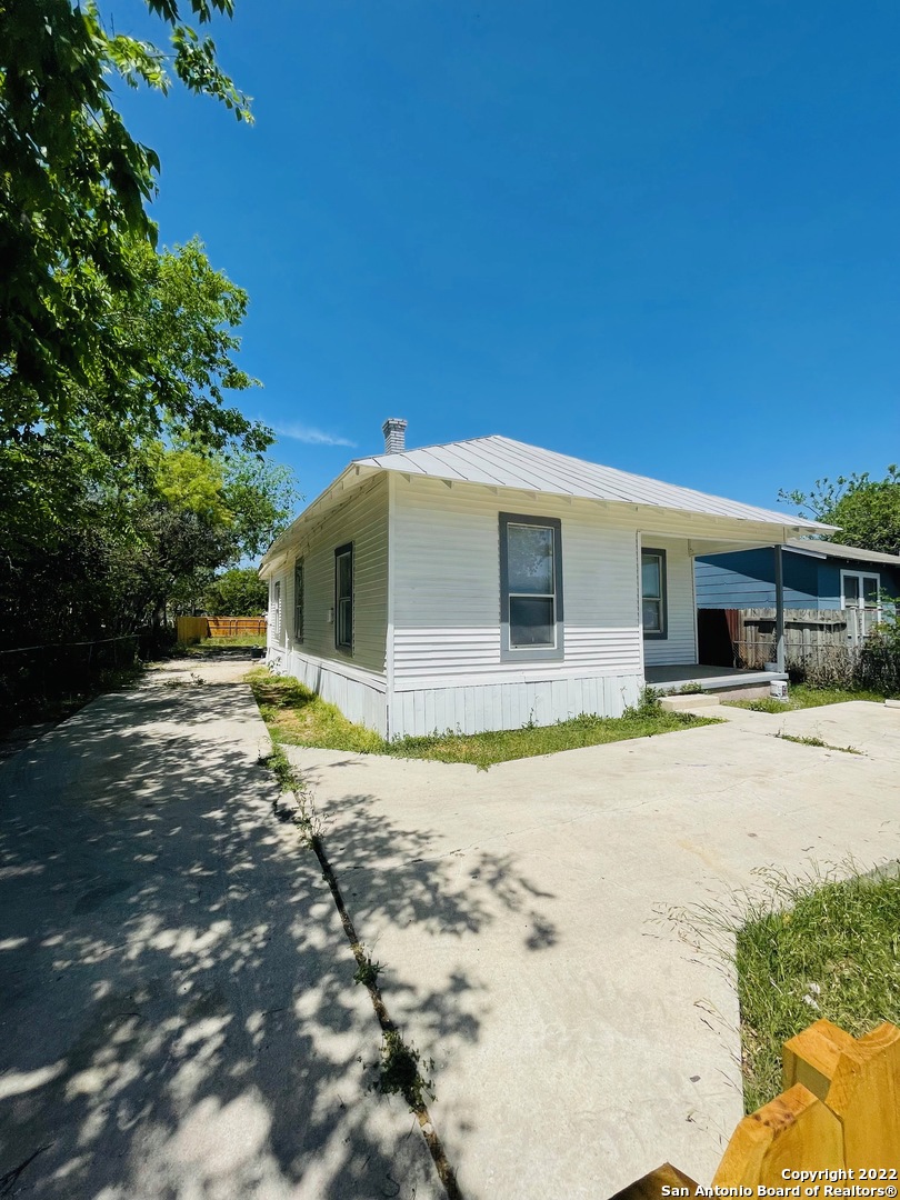 4011 W Salinas Street San Antonio TX 78207