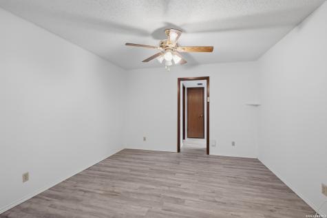 8234 Meadow Post Street San Antonio TX 78251