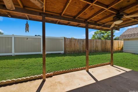 8234 Meadow Post Street San Antonio TX 78251
