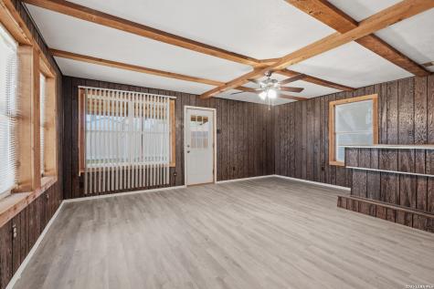 8234 Meadow Post Street San Antonio TX 78251