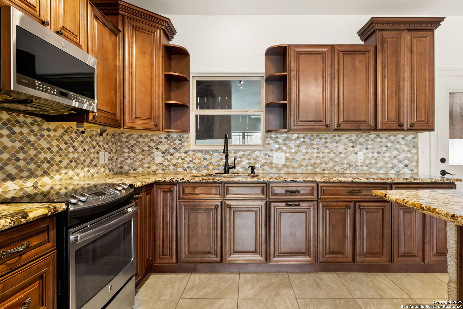 237 Wild Oak Canyon Lake TX 78133