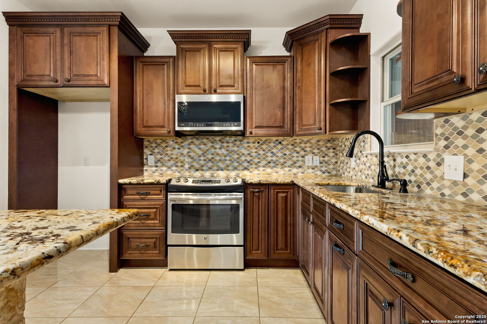 237 Wild Oak Canyon Lake TX 78133