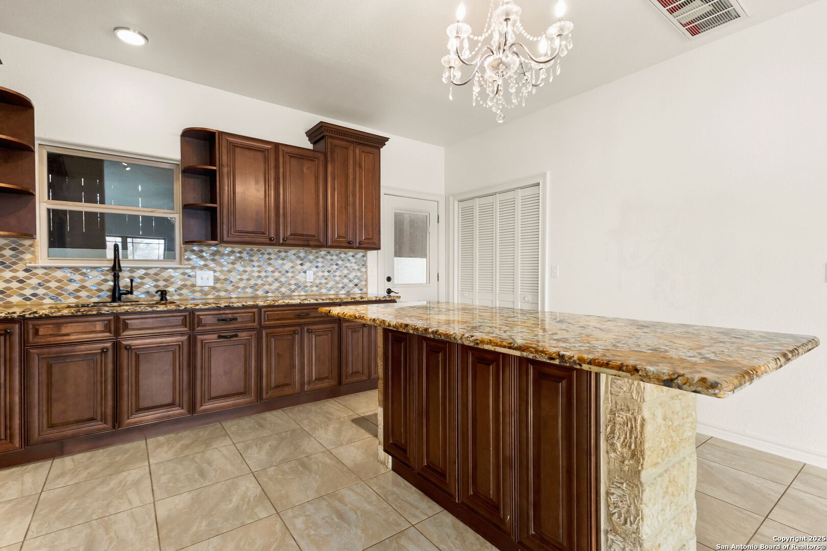 237 Wild Oak Canyon Lake TX 78133