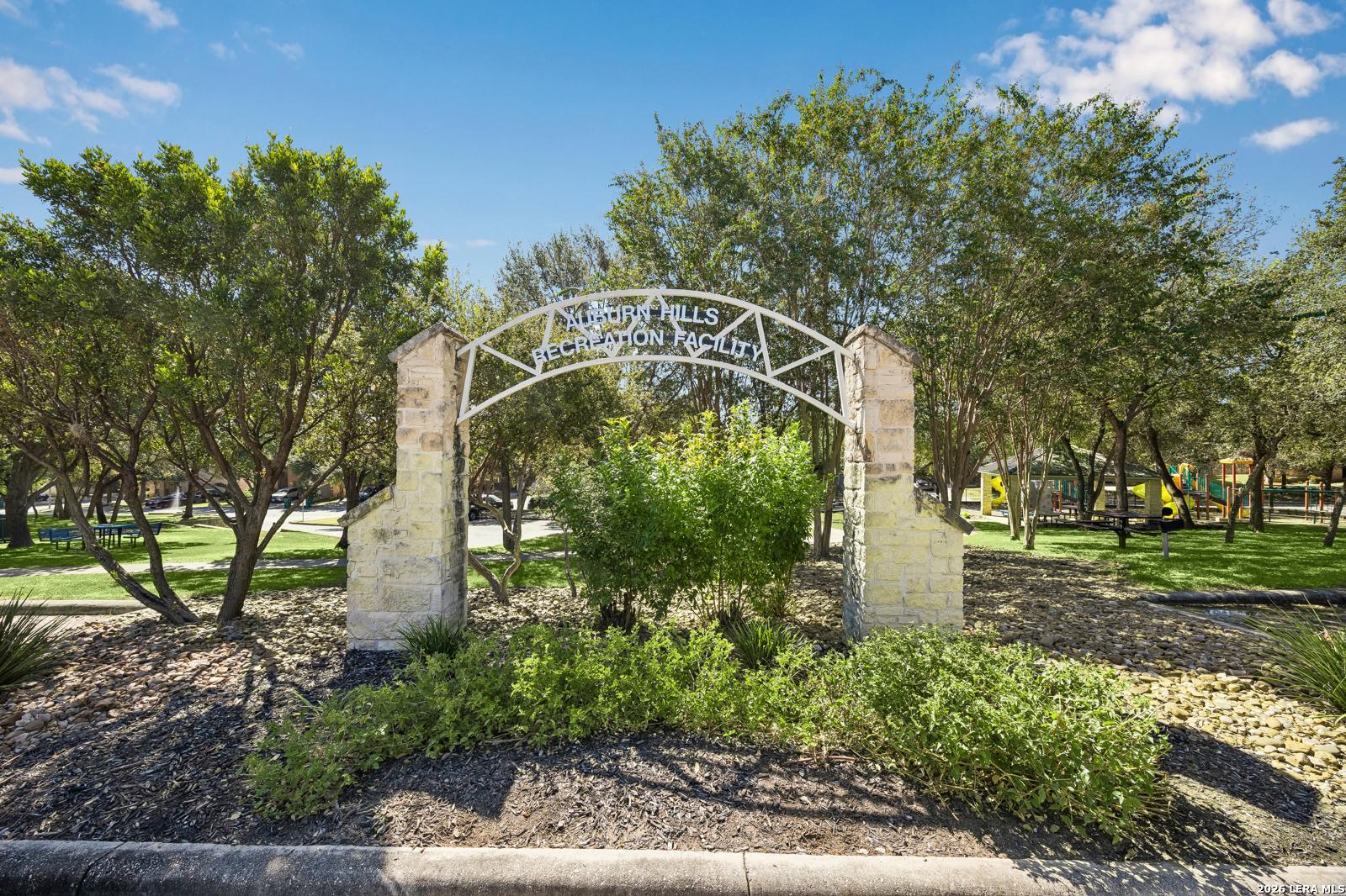 11005 Almond Wood Live Oak TX 78233