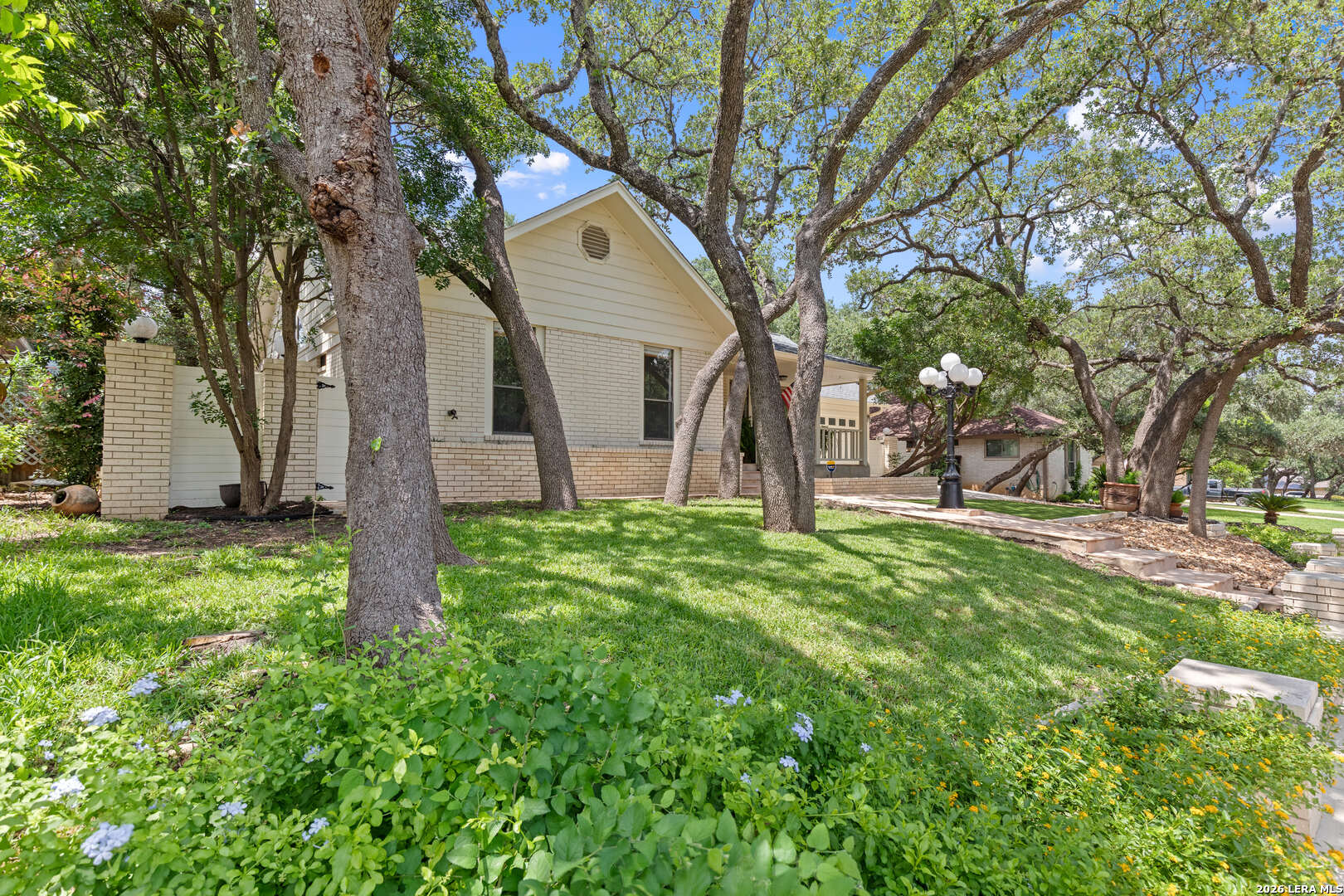 8443 Lavenham San Antonio TX 78254