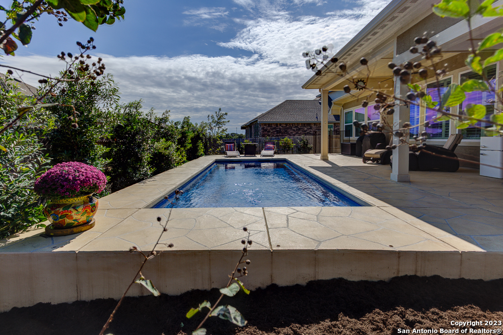 354 Nightshade Trail New Braunfels TX 78132