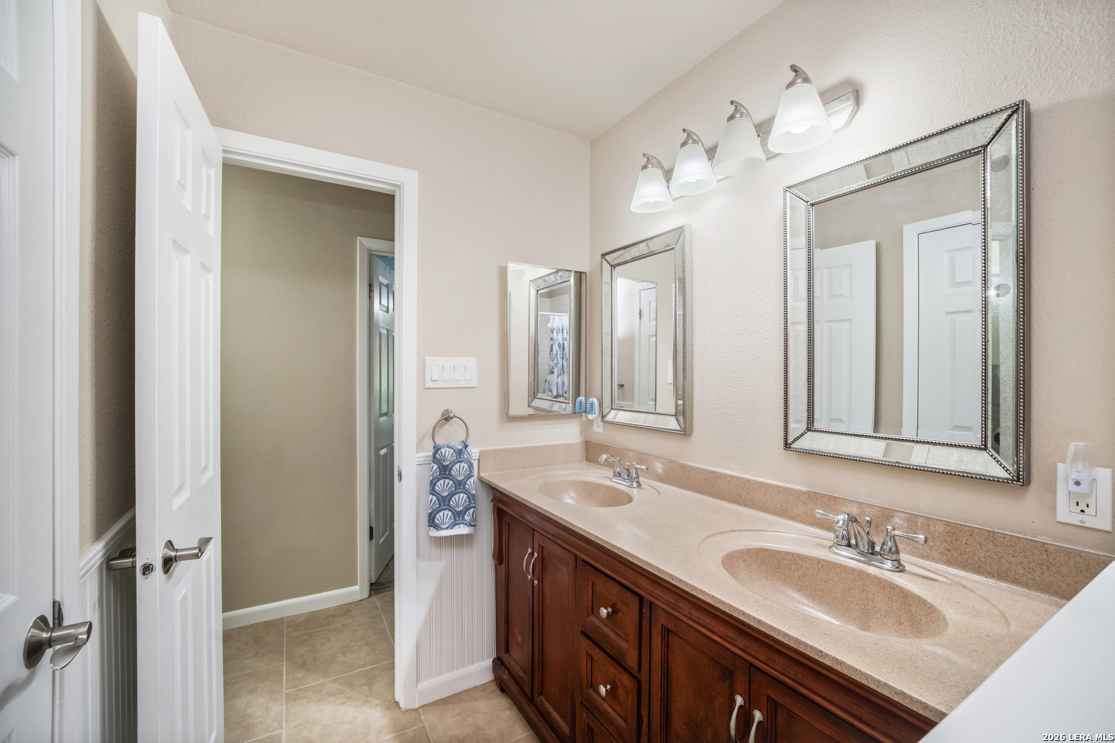 1252 Abbotsbury Universal City TX 78148