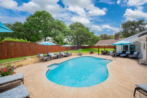 1252 Abbotsbury Universal City TX 78148