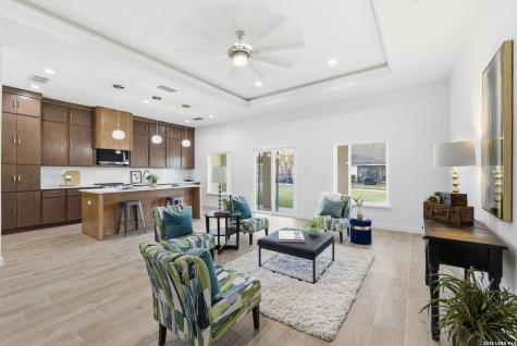 7801 Yellow Bark Selma TX 78154