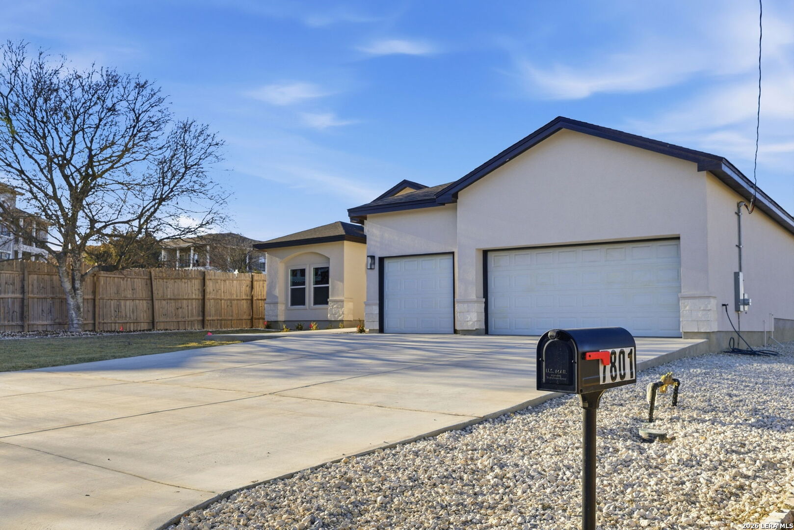 7801 Yellow Bark Selma TX 78154