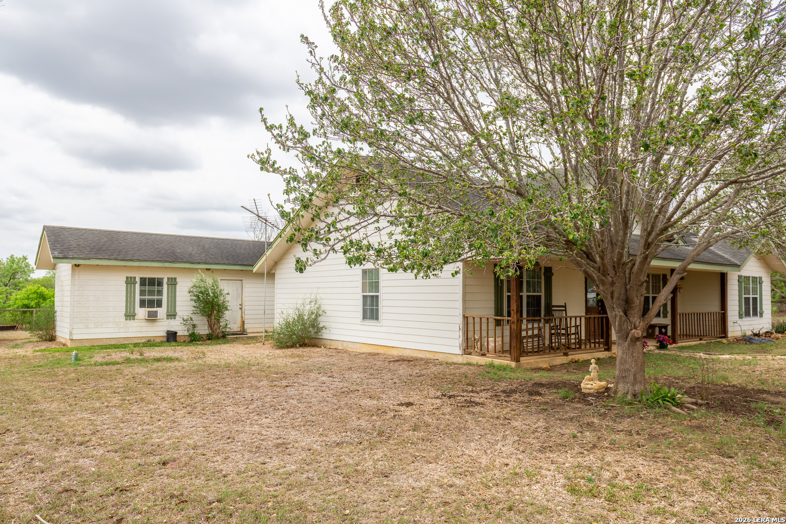 1277 County Road 138 Floresville TX 78114