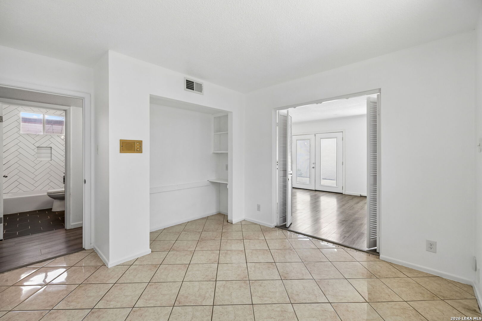4110 Bay Oaks Drive San Antonio TX 78240