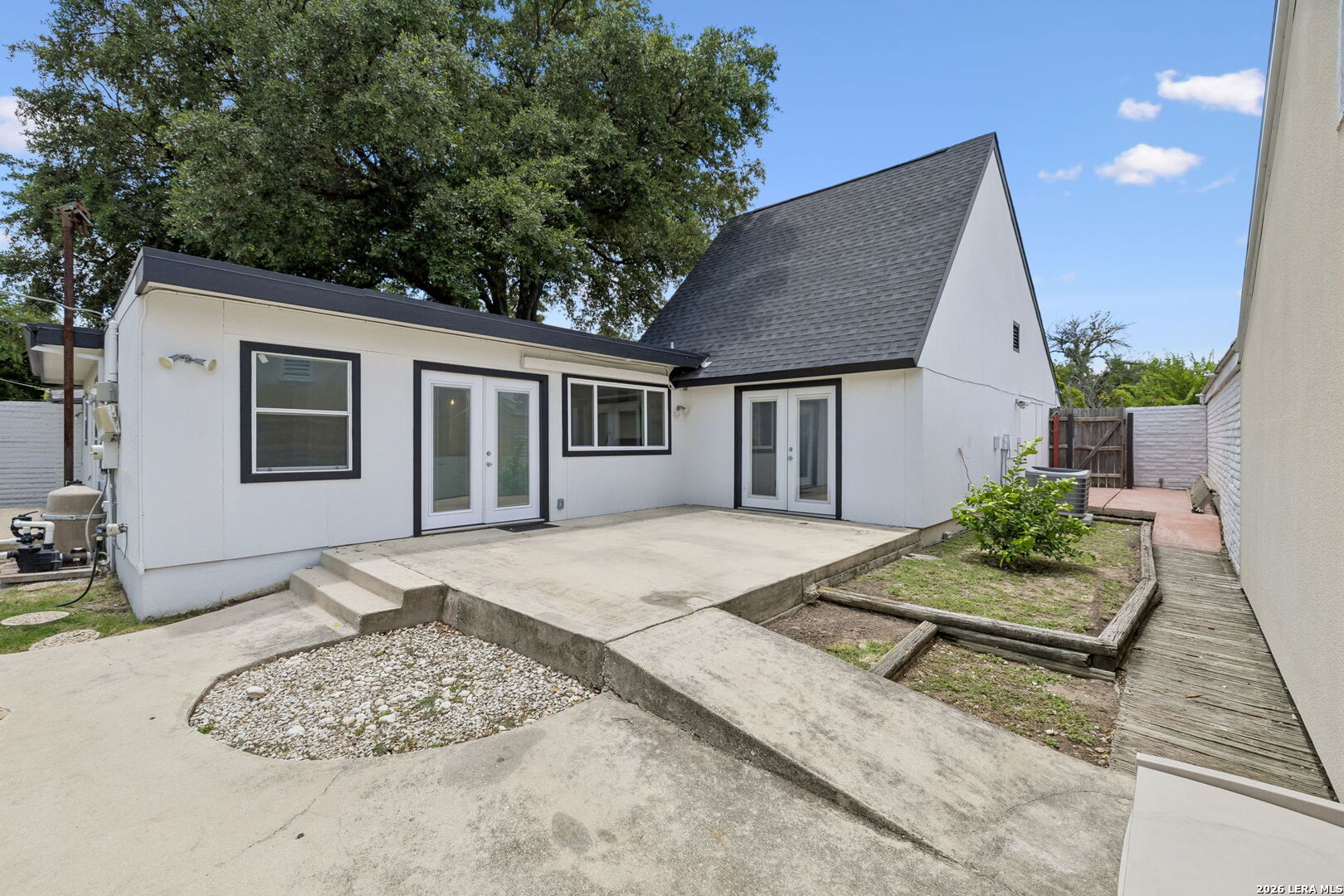 4110 Bay Oaks Drive San Antonio TX 78240
