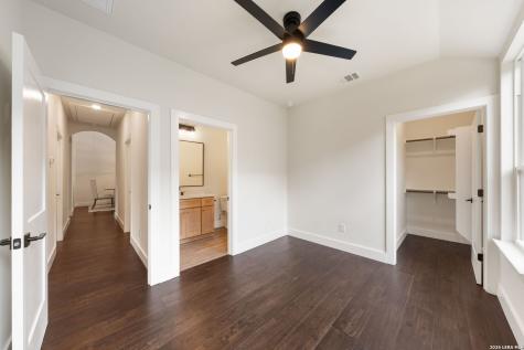 435 Irvington Drive San Antonio TX 78209