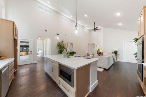 435 Irvington Drive San Antonio TX 78209