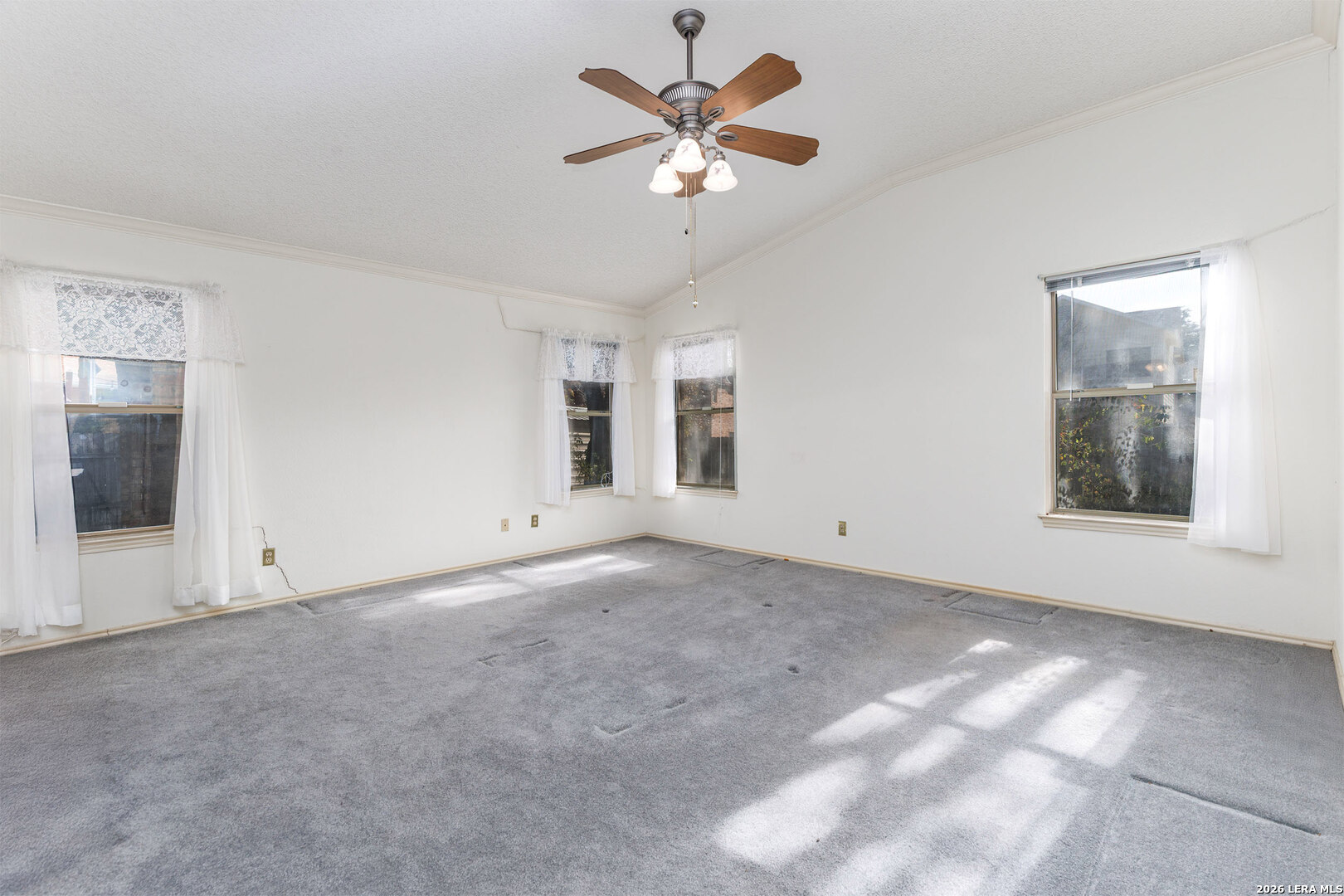 6215 Mission Hills San Antonio TX 78244