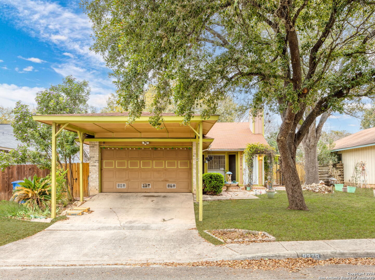 9379 Lands Point Street San Antonio TX 78250
