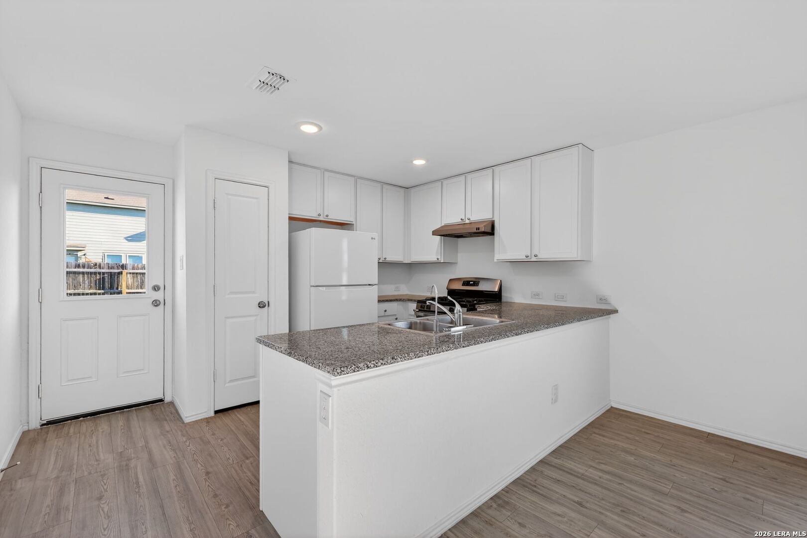8511 Rose Tanager San Antonio TX 78245